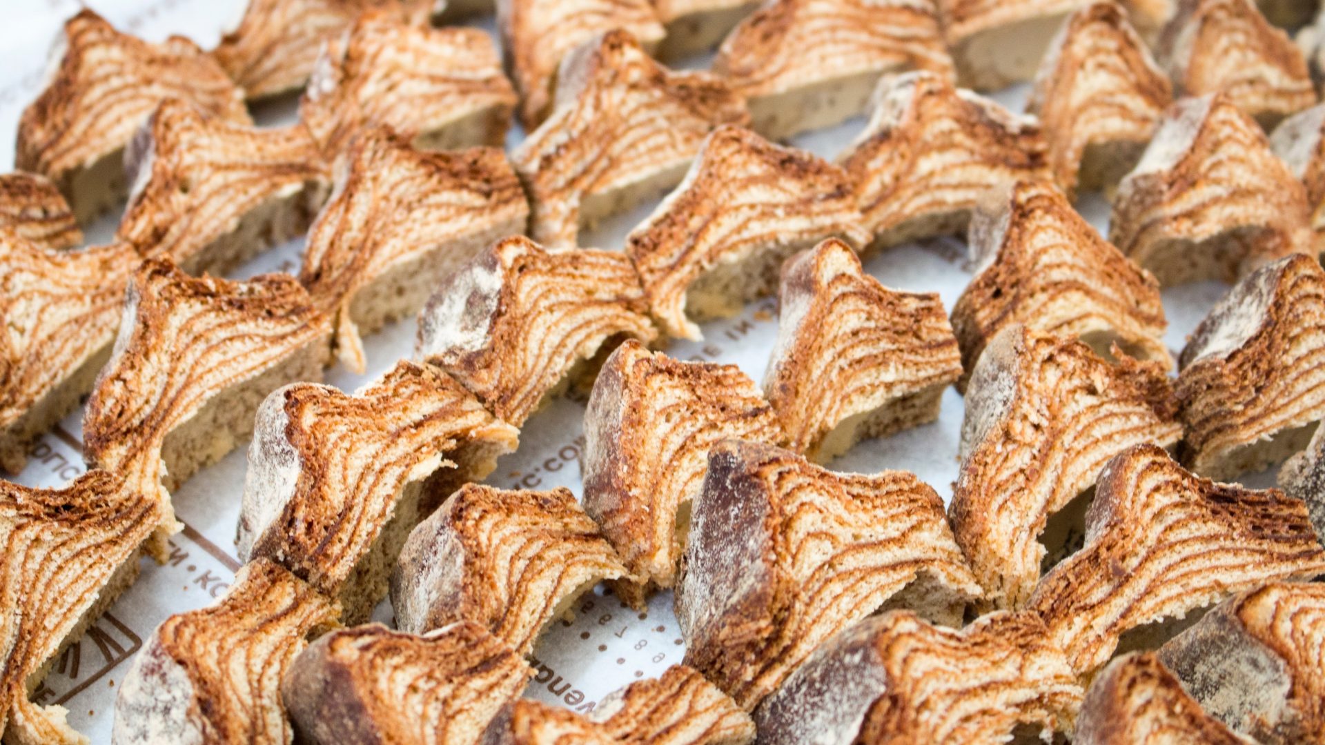 結婚祝いにおすすめのバウムクーヘン 見波亭